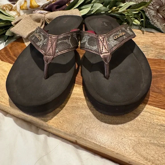 Coach Brown and Red Sandals with Contoured Footbed - Picture 5 of 8